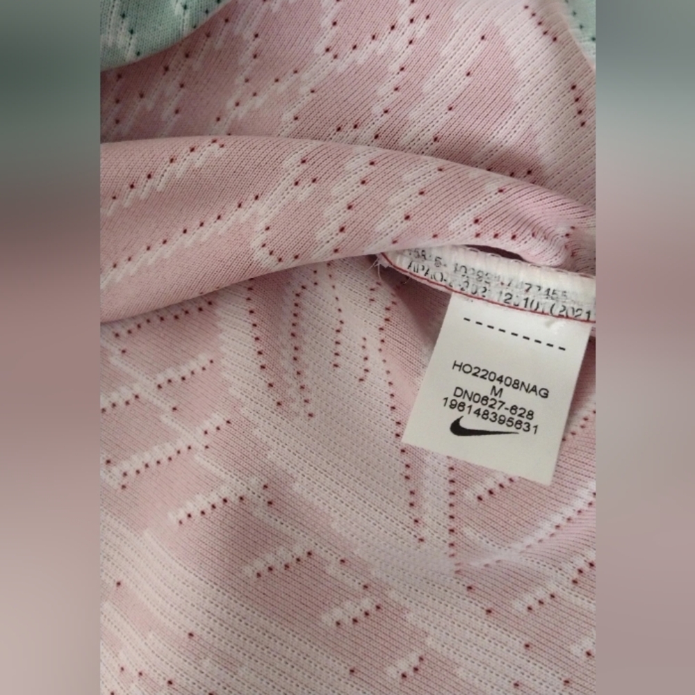 Cristiano Ronaldo Portugal 2022 home jersey new with tags medium